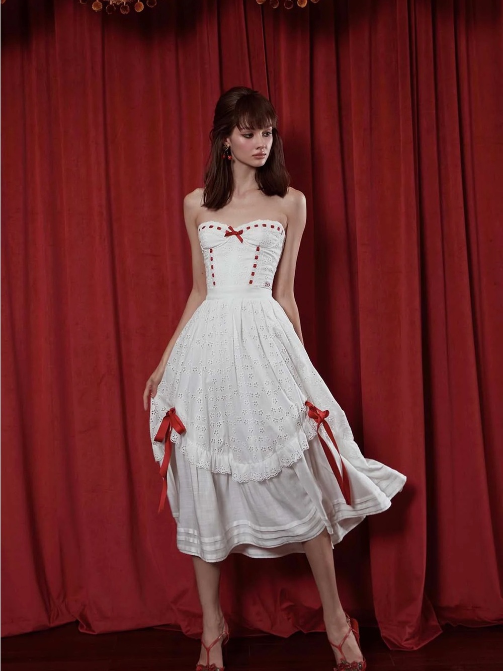 NEW LaceMade Red Ballroom Set - Picture 2 of 13